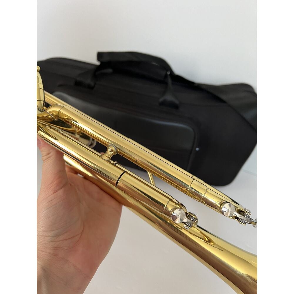 Verve TRV-100 Trumpet With Black Hard Nylon Case - Picture 5 of 16